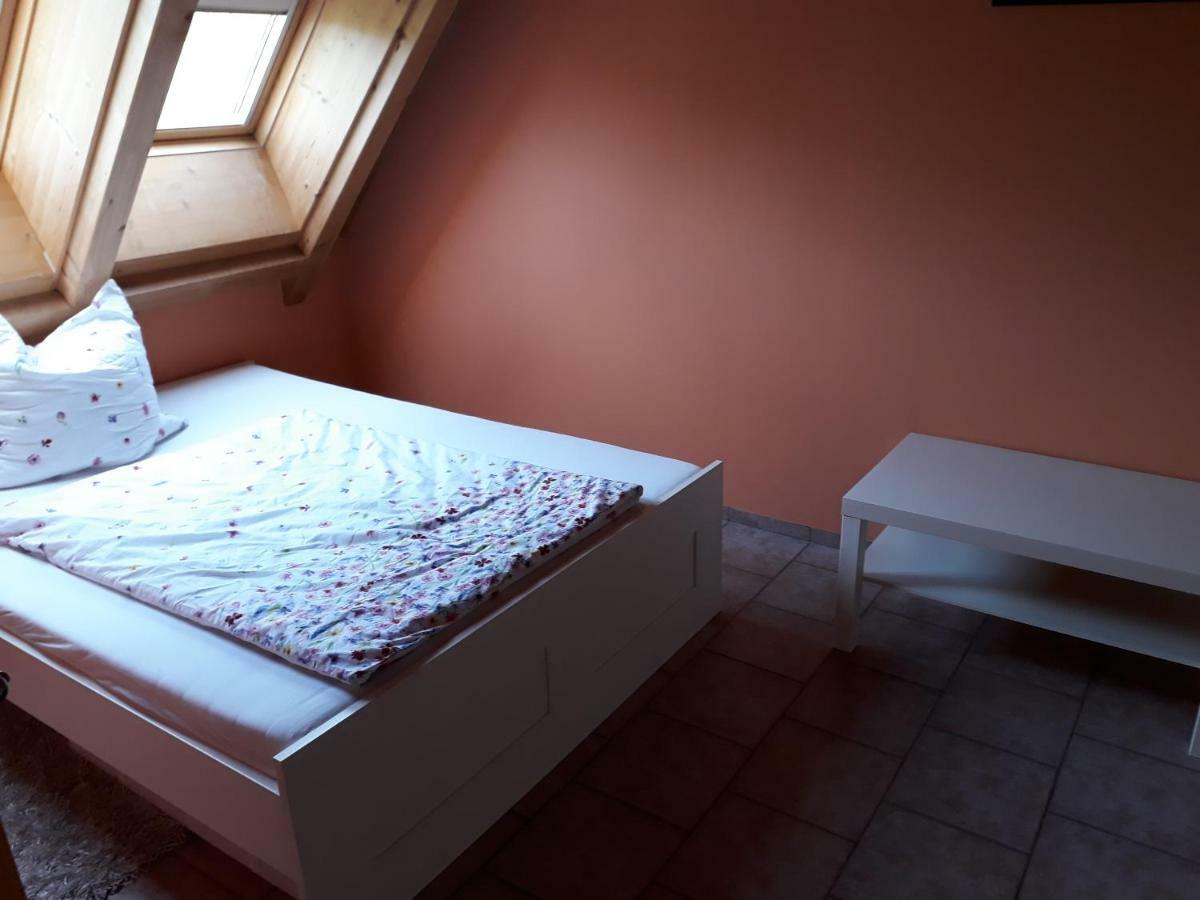 Gaestezimmer In Traumhafter Lage Neben Der Kurstadt Oberthulba Buitenkant foto